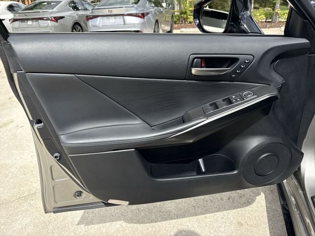 2023 Lexus IS 350 F SPORT - Photo 13