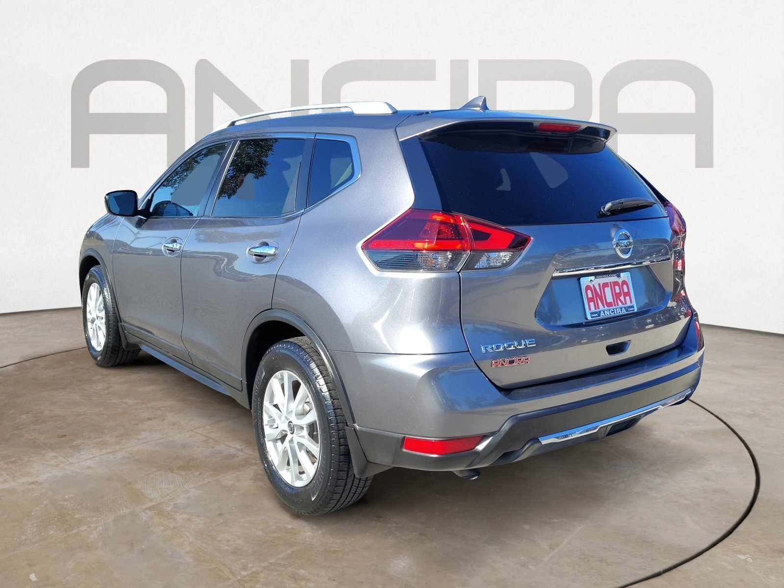 Used 2018 Gun Metallic Nissan SV image 8