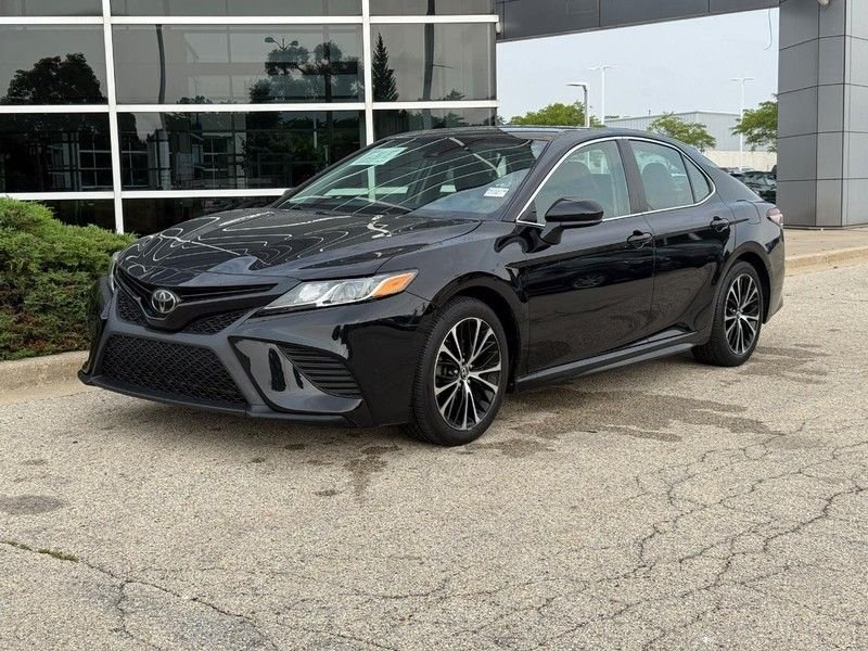 Used 2019 Midnight Black Metallic Toyota SE image 7