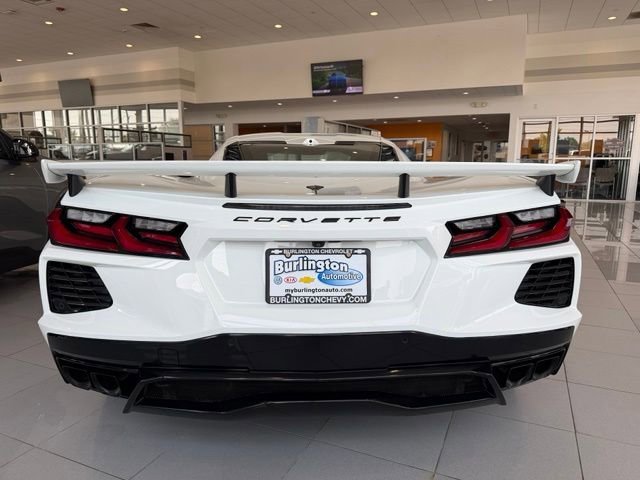 Certified Used 2025 Arctic White Chevrolet 3LT image 9