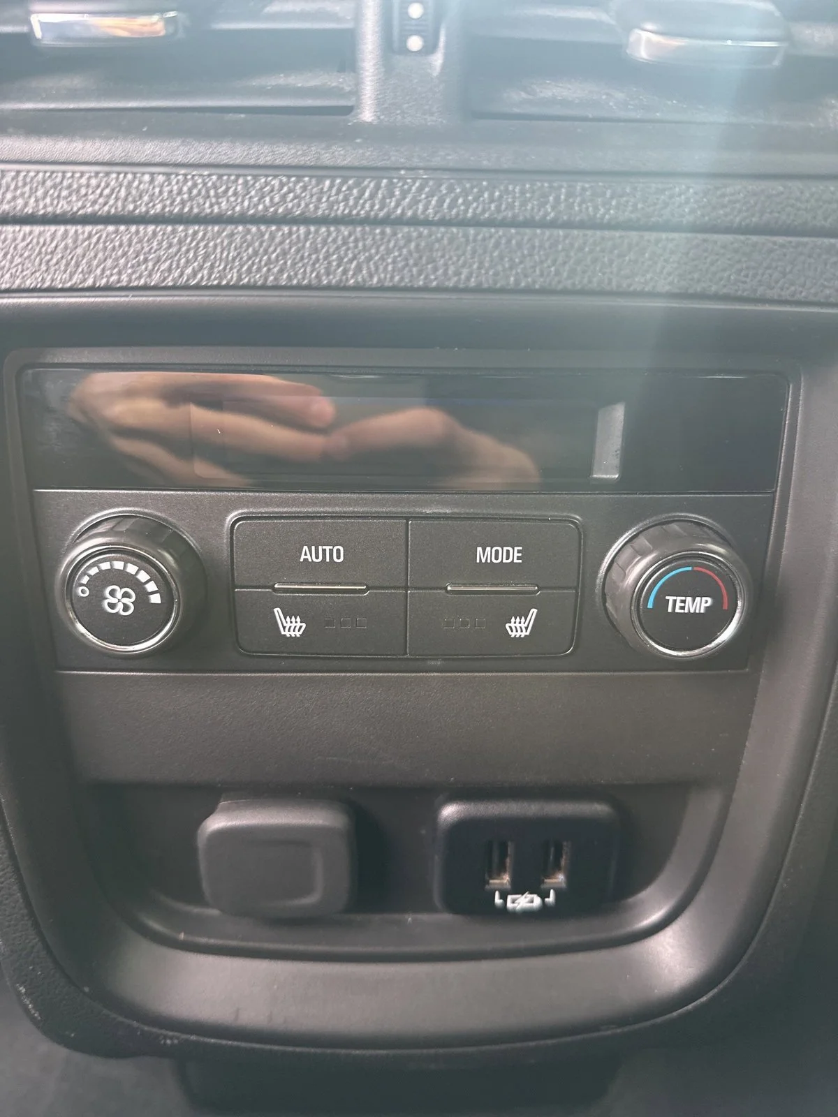 2018 Buick Envision Essence - Photo 19