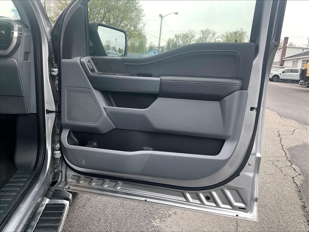 Used 2024 Silver Ford XLT image 26