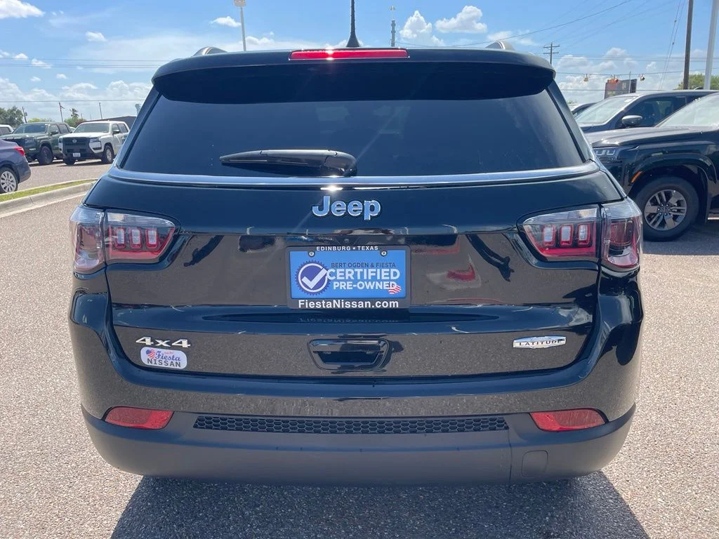 Used 2025 Black Jeep Latitude image 6