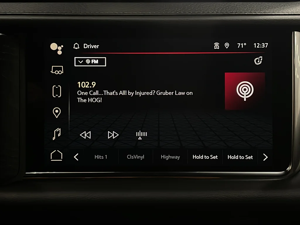 Used 2023 Silver GMC Denali image 15