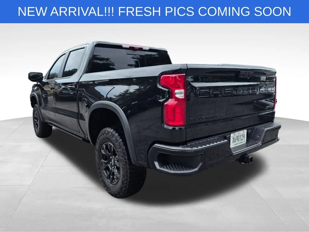 Used 2025 Black Chevrolet ZR2 image 6