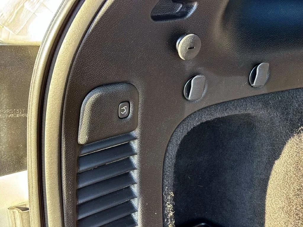 Used 2018 Bright White Clearcoat Jeep Altitude image 14