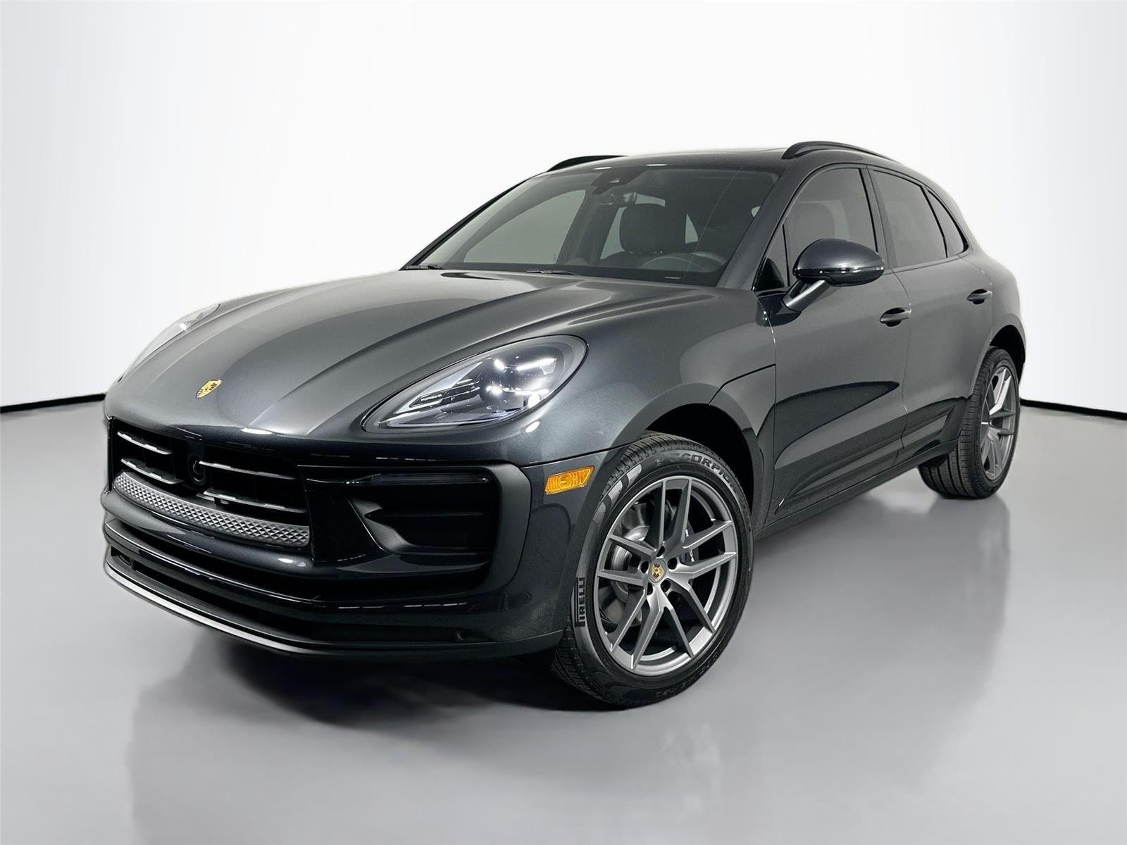 2026 Porsche Macan T's photo