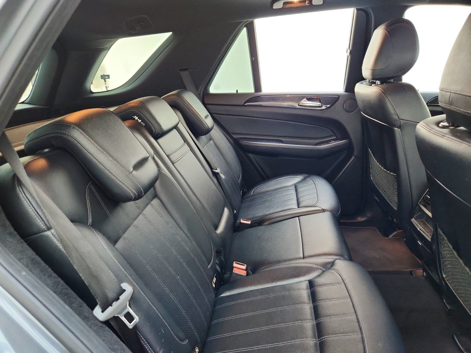 Used 2018 Selenite Grey Metallic Mercedes-Benz GLE 350 image 32