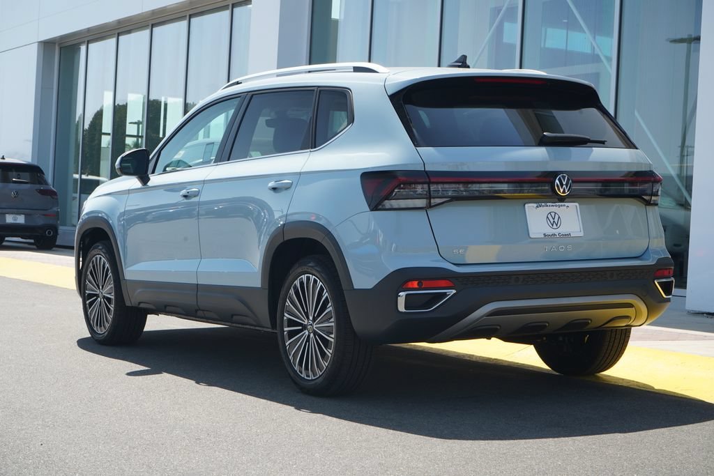 New 2026 Monument Gray Volkswagen 1.5T SE image 3