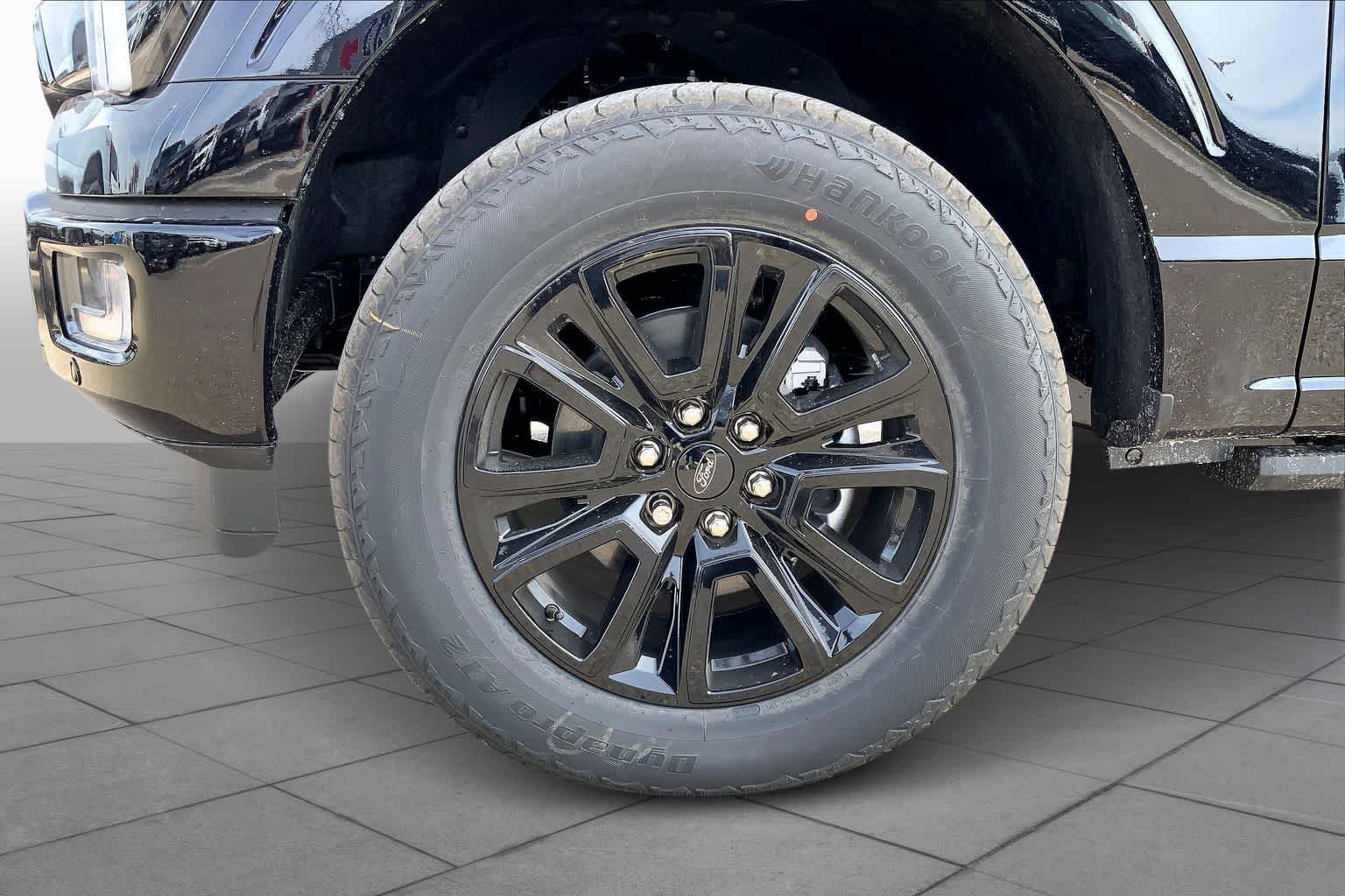 New 2026 Agate Black Metallic Ford Platinum® image 11