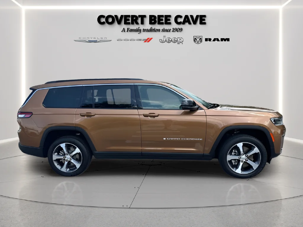 New 2026 Copper Shino Metallic Clear-Coat Exterior Paint Jeep Limited image 13