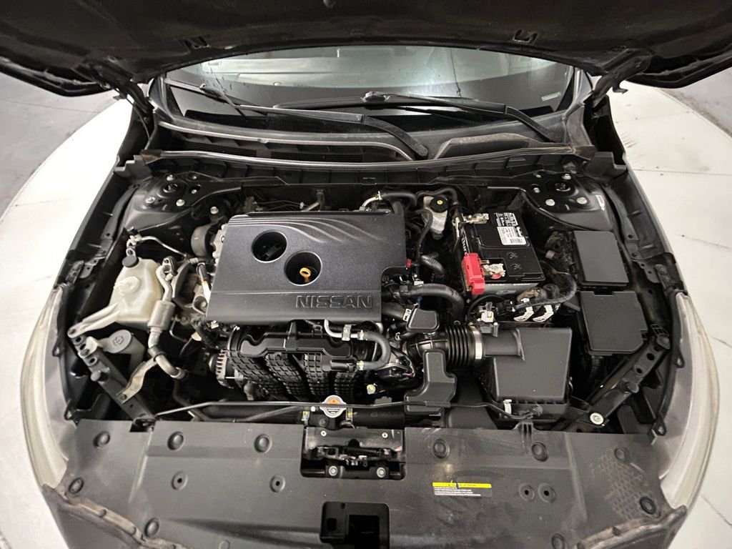 Used 2019 Black Nissan 2.5 SV image 21