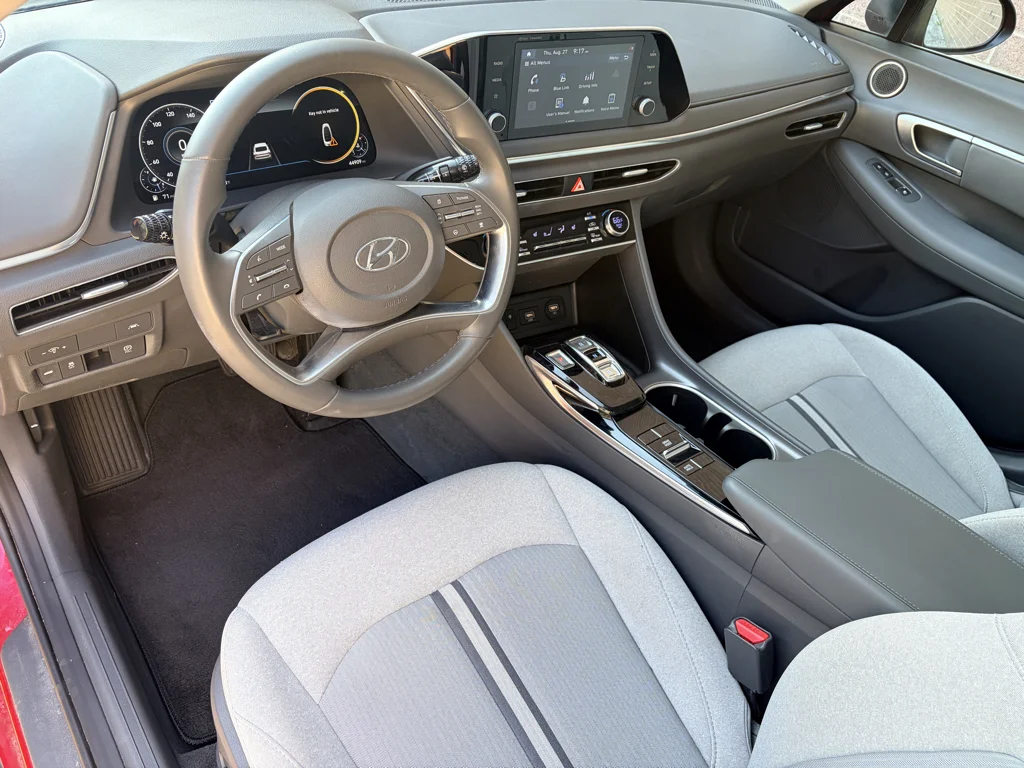 Used 2020 Calypso Red Hyundai SEL image 13