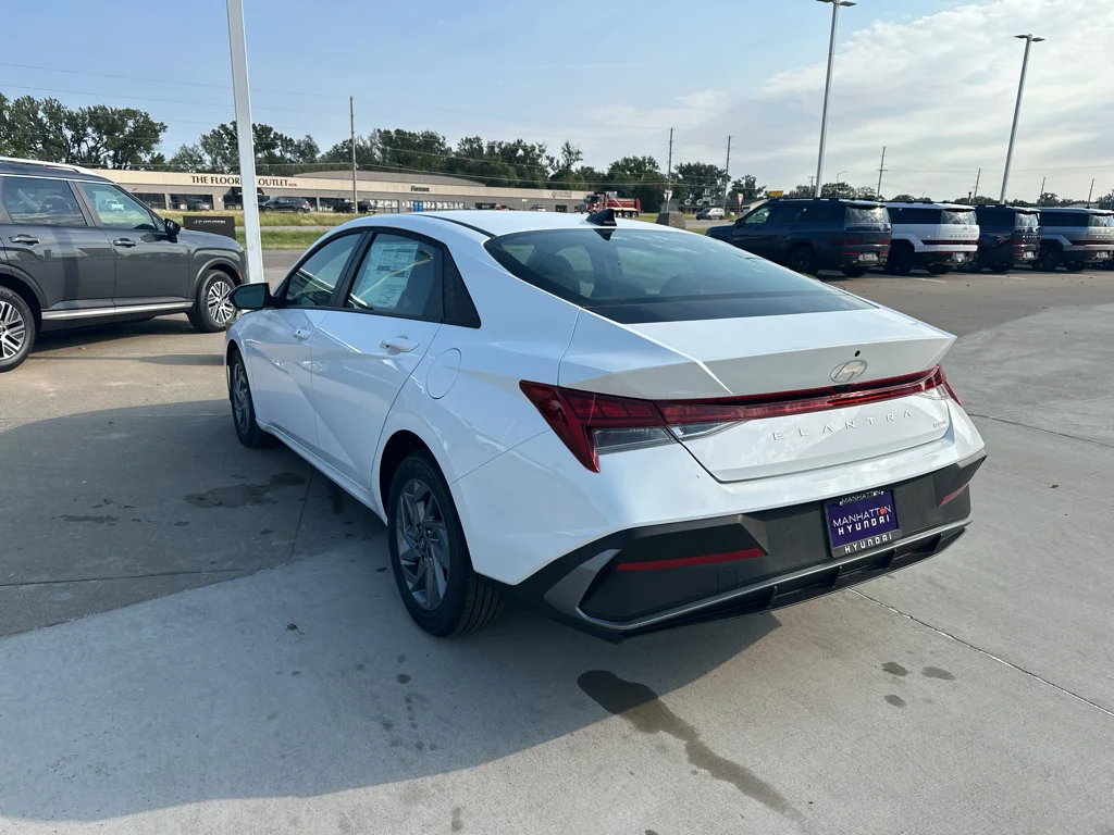 New 2026 Serenity White Hyundai Blue image 11