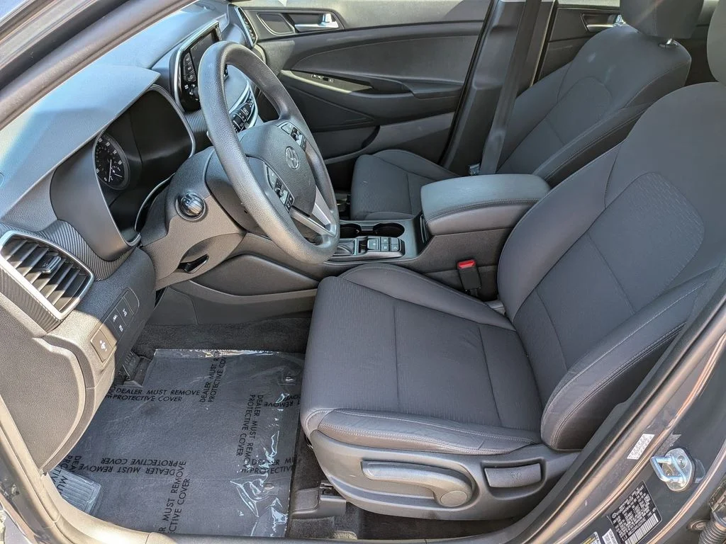 Used 2020 Blue Hyundai SE image 11