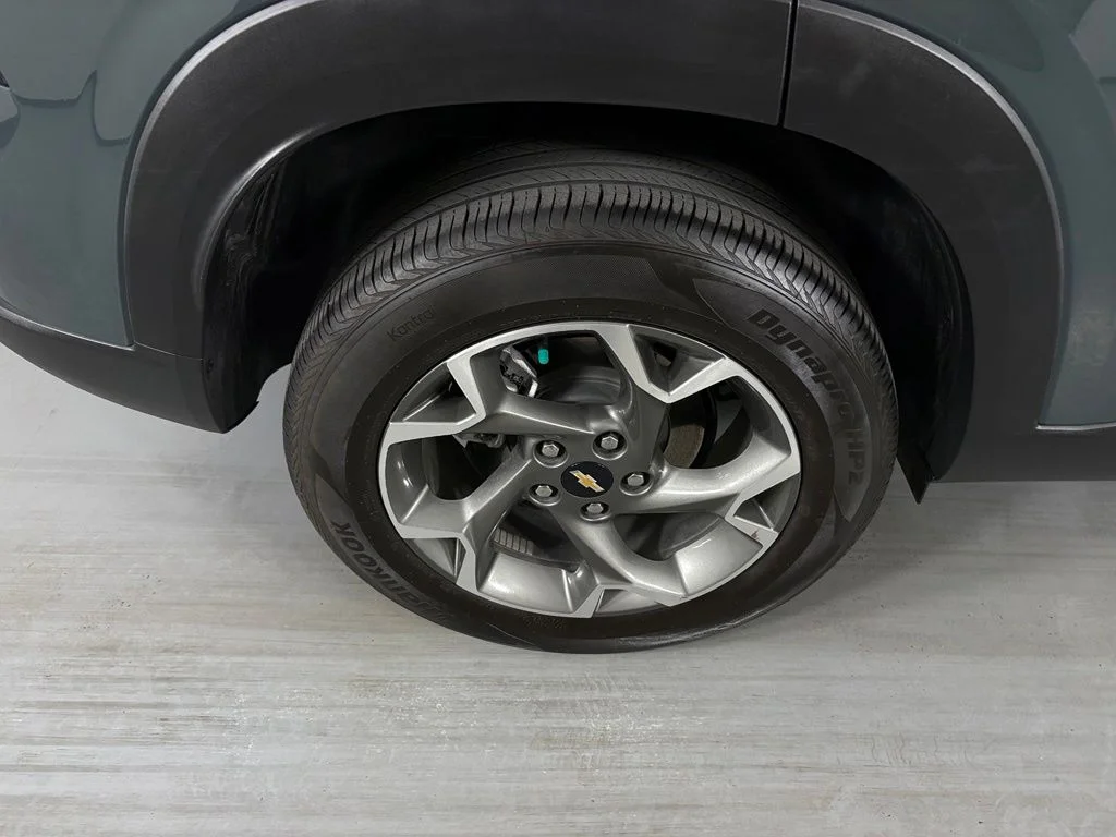 Used 2025 Gray Chevrolet LT image 11