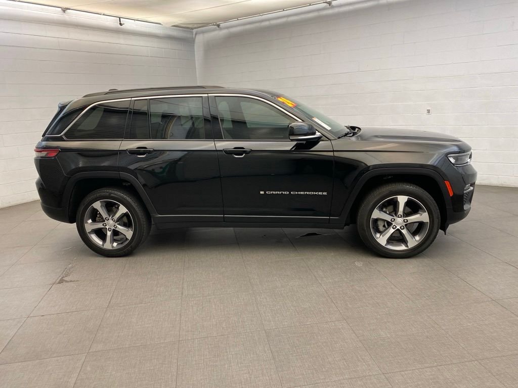 Certified Used 2024 Black Jeep Limited image 9