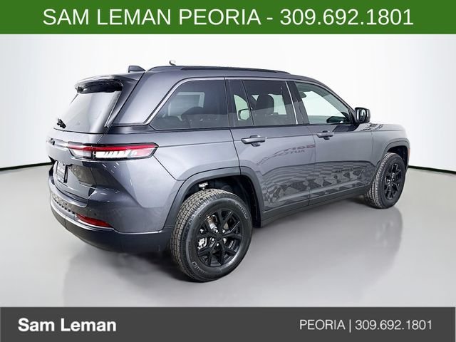 New 2026 Baltic Gray Metallic Clear-Coat Exterior Paint Jeep Altitude image 7