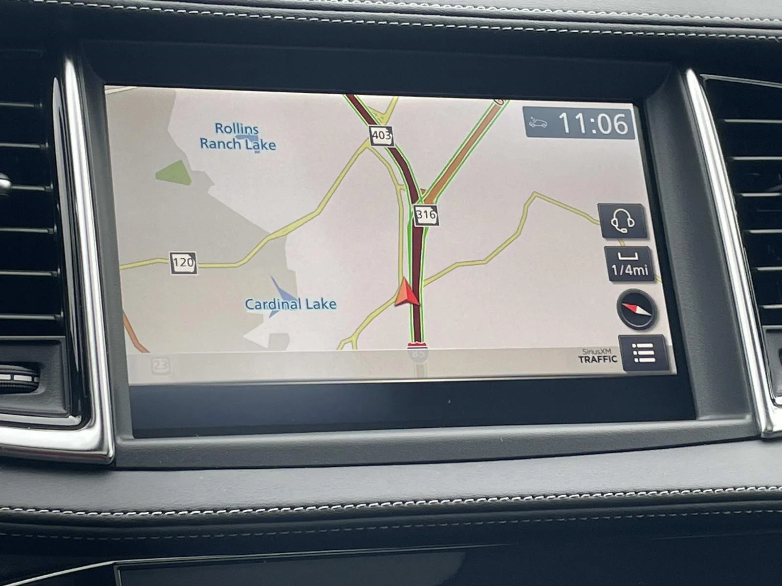 2025 INFINITI QX55 Essential - Photo 18