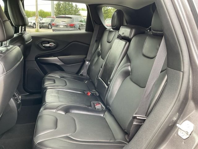 Used 2020 Gray Jeep Limited image 54