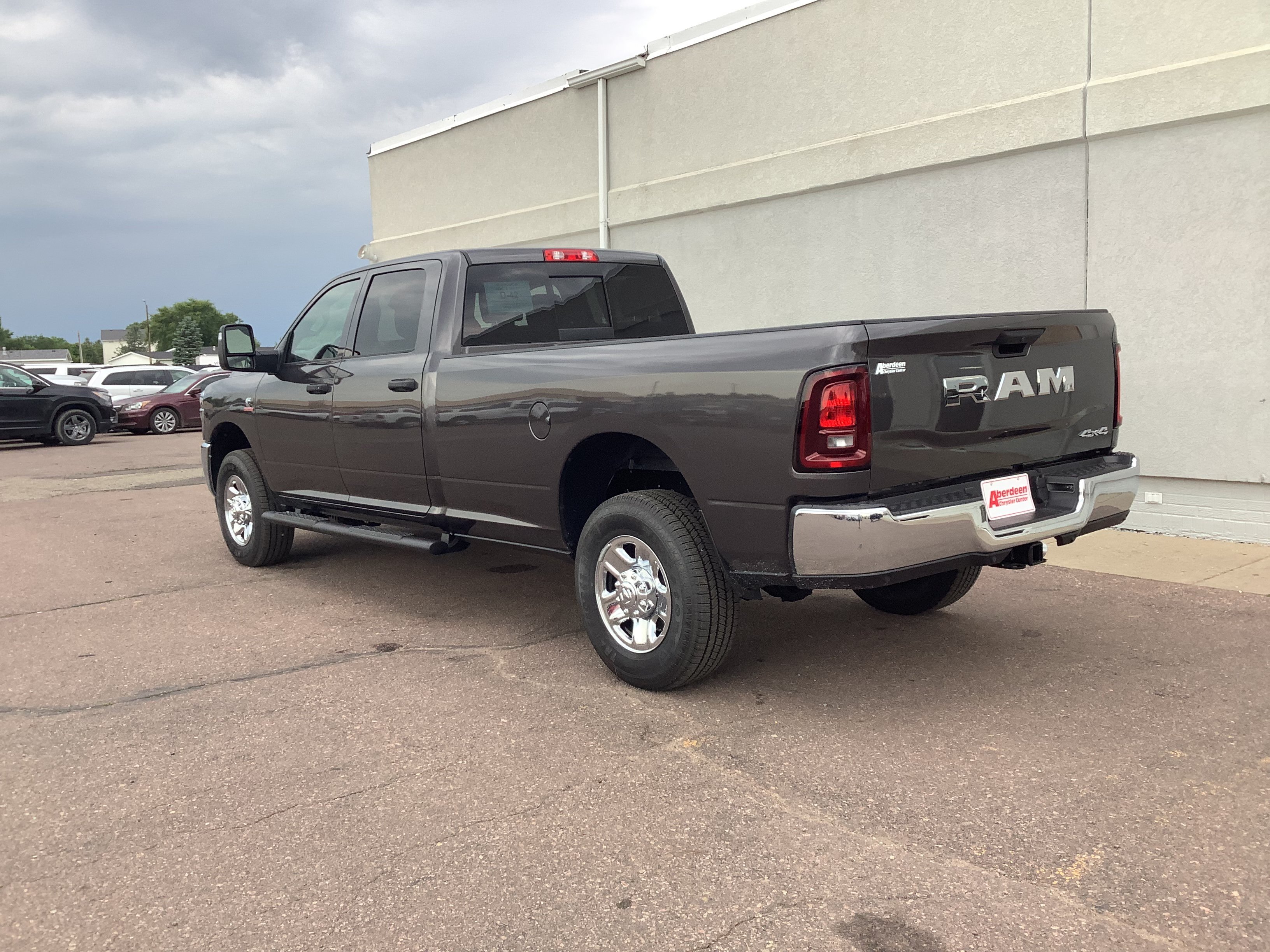 New 2026 Granite Crystal Metallic Clear-Coat Exterior Paint RAM Tradesman image 7