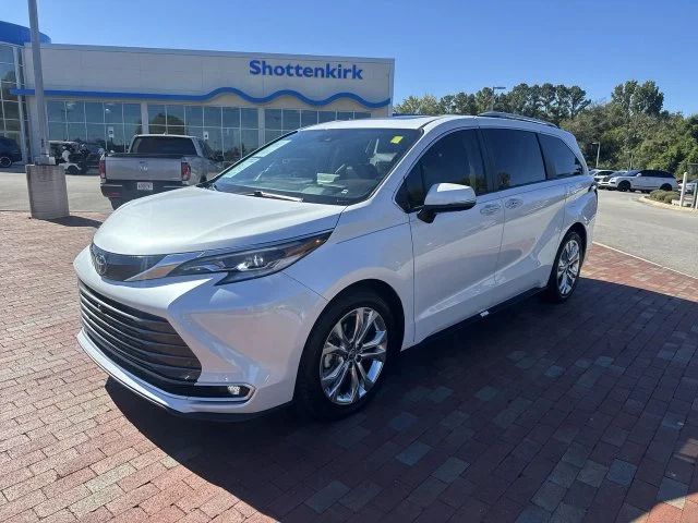 2023 Toyota Sienna