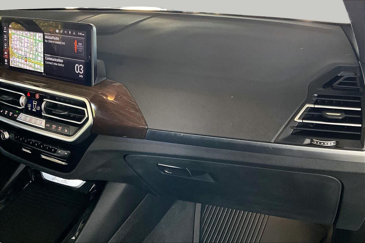 Used 2023 Skyscraper Gray Metallic BMW sDrive30i image 17