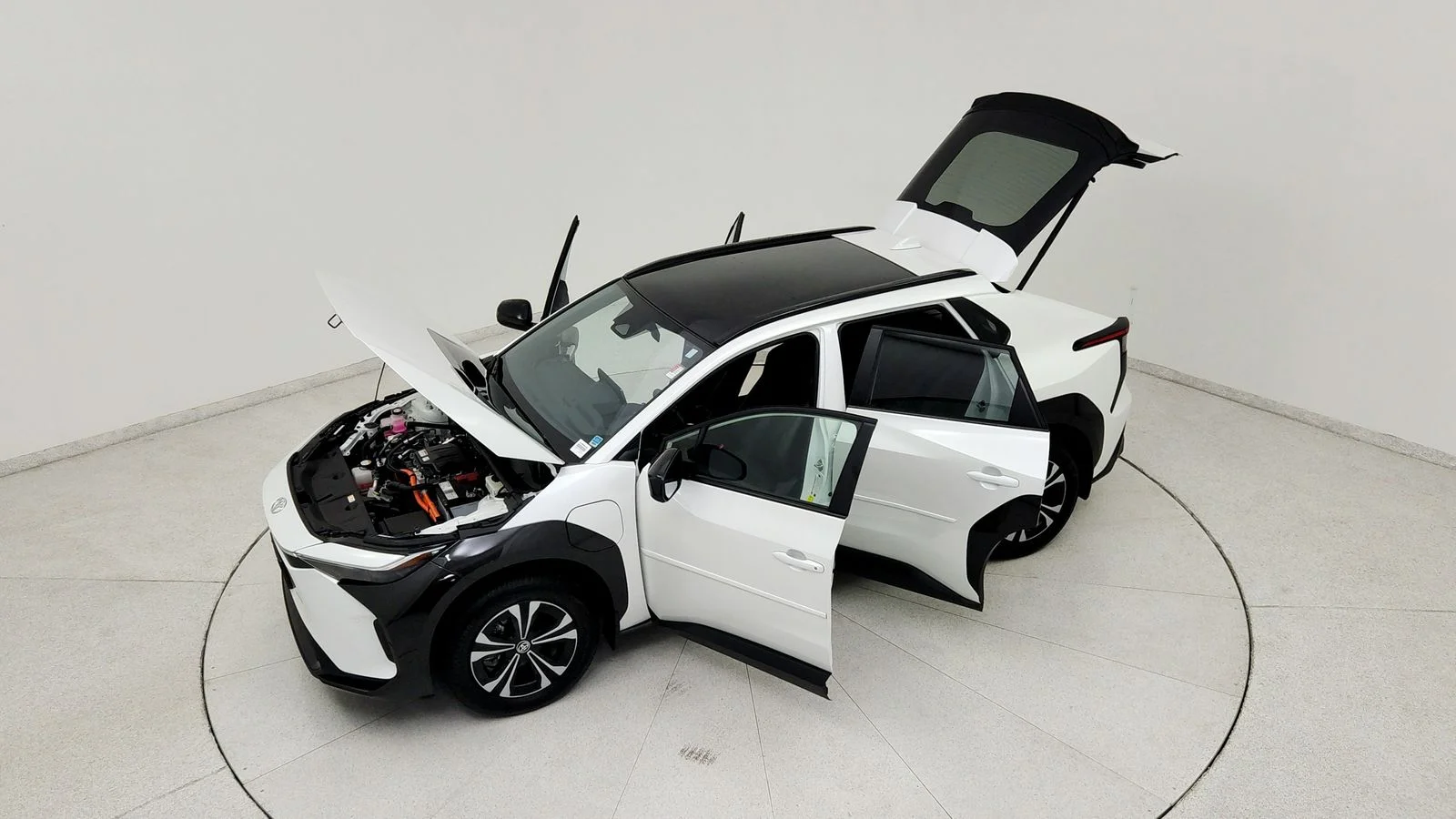 Used 2024 Beige Toyota XLE image 22