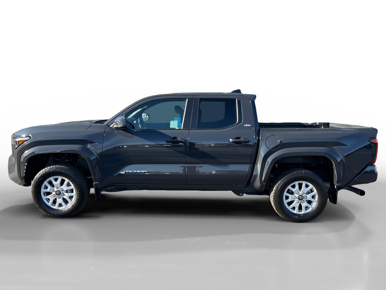 Used 2024 Underground Toyota SR5 image 2