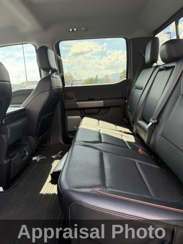 Used 2025 Avalanche Ford LARIAT image 28