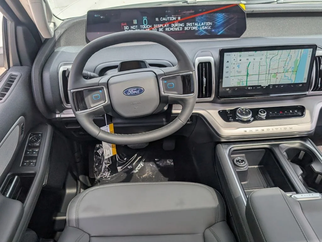 New 2026 Star White Metallic Tri-Coat Ford MAX Active image 9