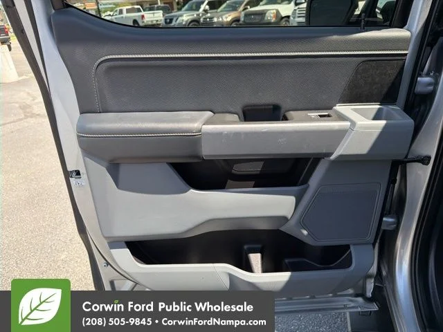 Used 2022 Silver Ford XLT image 29
