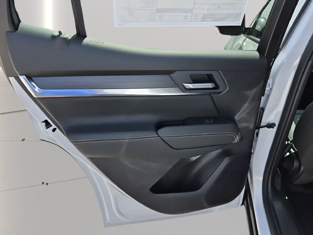 New 2027 Summit White GMC Elevation image 31