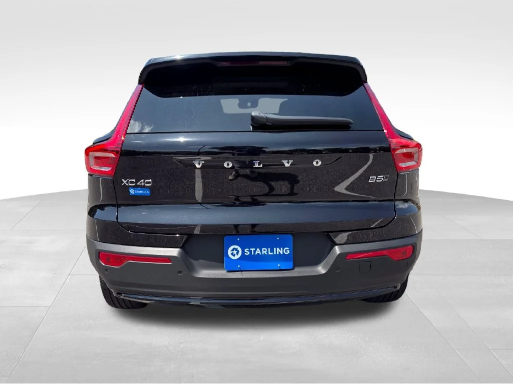 Used 2026  Volvo Plus image 7