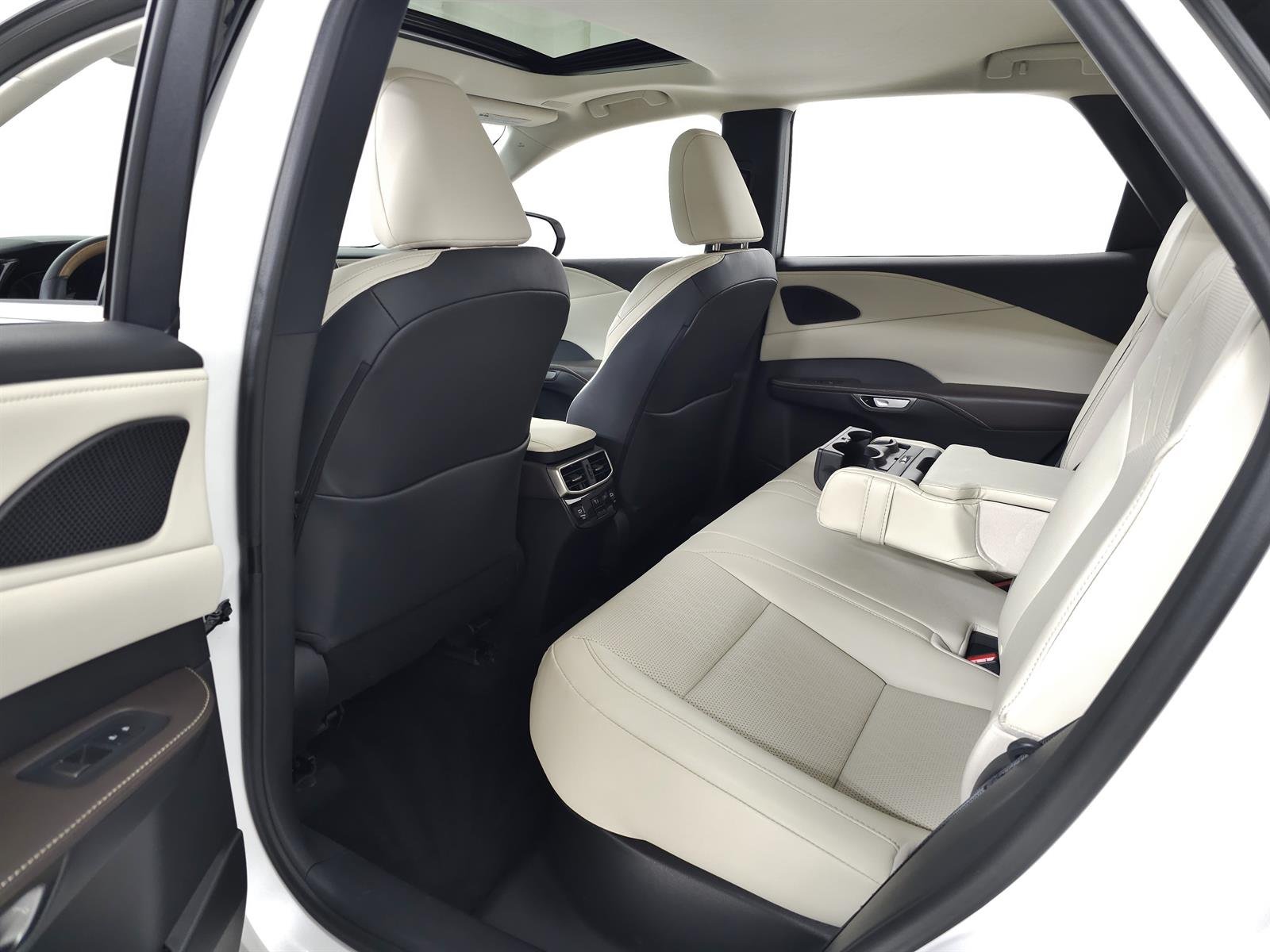 Certified Used 2024 White Lexus PREMIUM PLUS image 35
