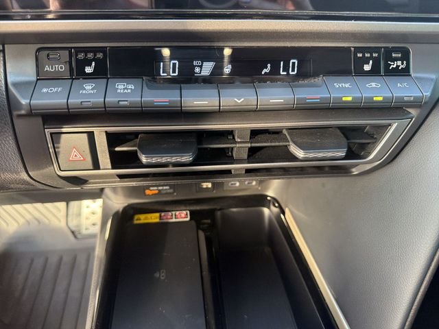2025 Toyota Camry XSE - Photo 22