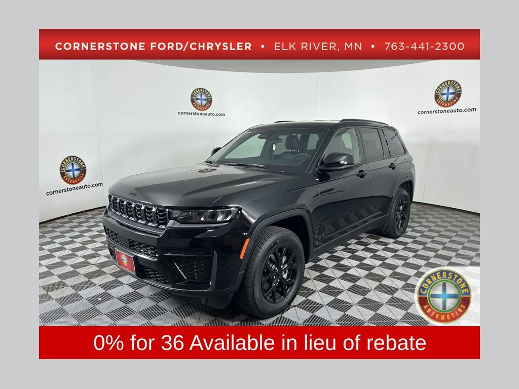 New 2026 Diamond Black Crystal Pearl-Coat Exterior Paint Jeep Altitude image 1