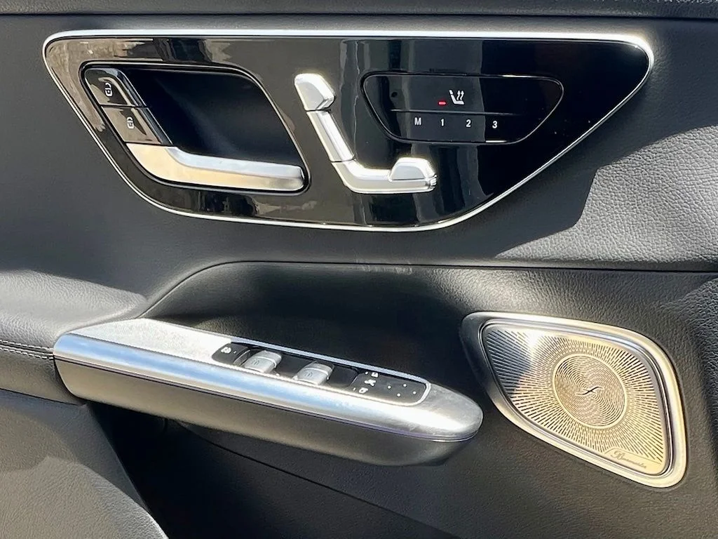 Certified Used 2026  Mercedes-Benz GLC 300 image 34