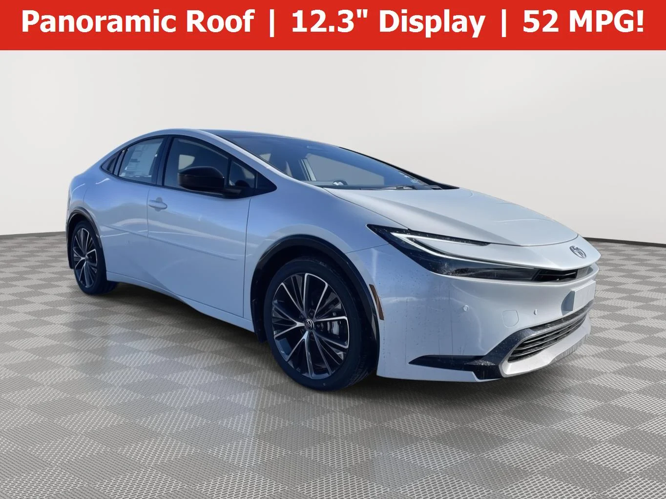 2026 Toyota Prius XLE FWD's photo