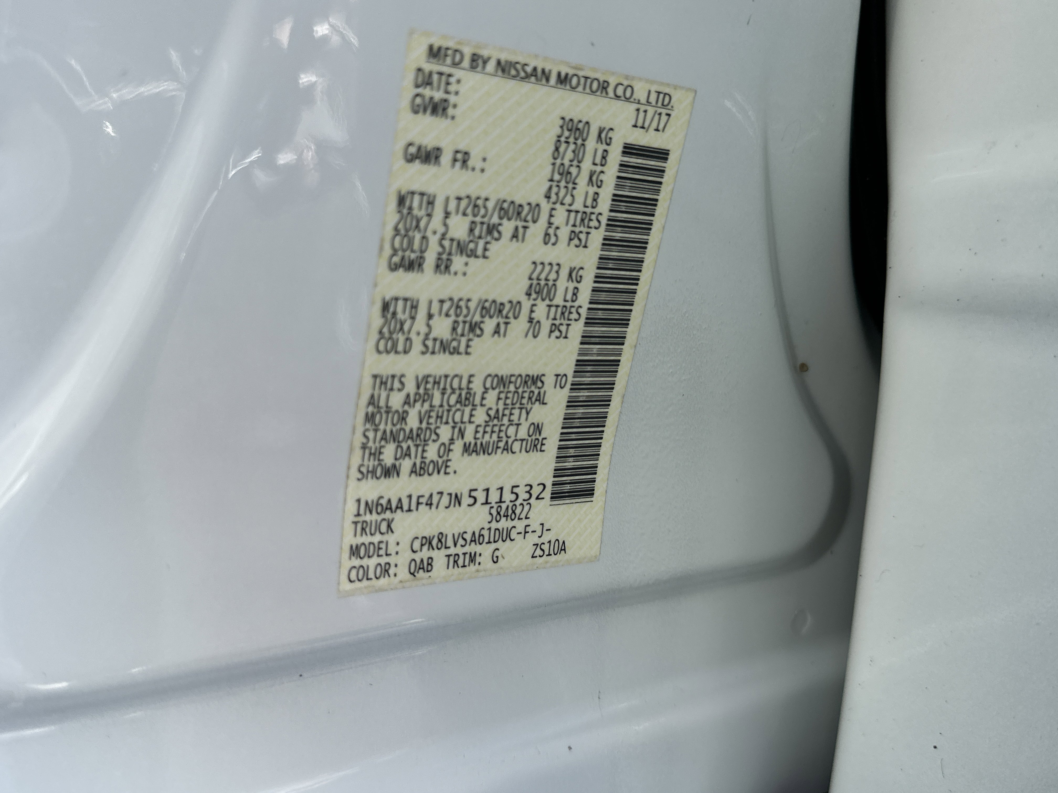 Used 2018 Pearl White Nissan SL image 29