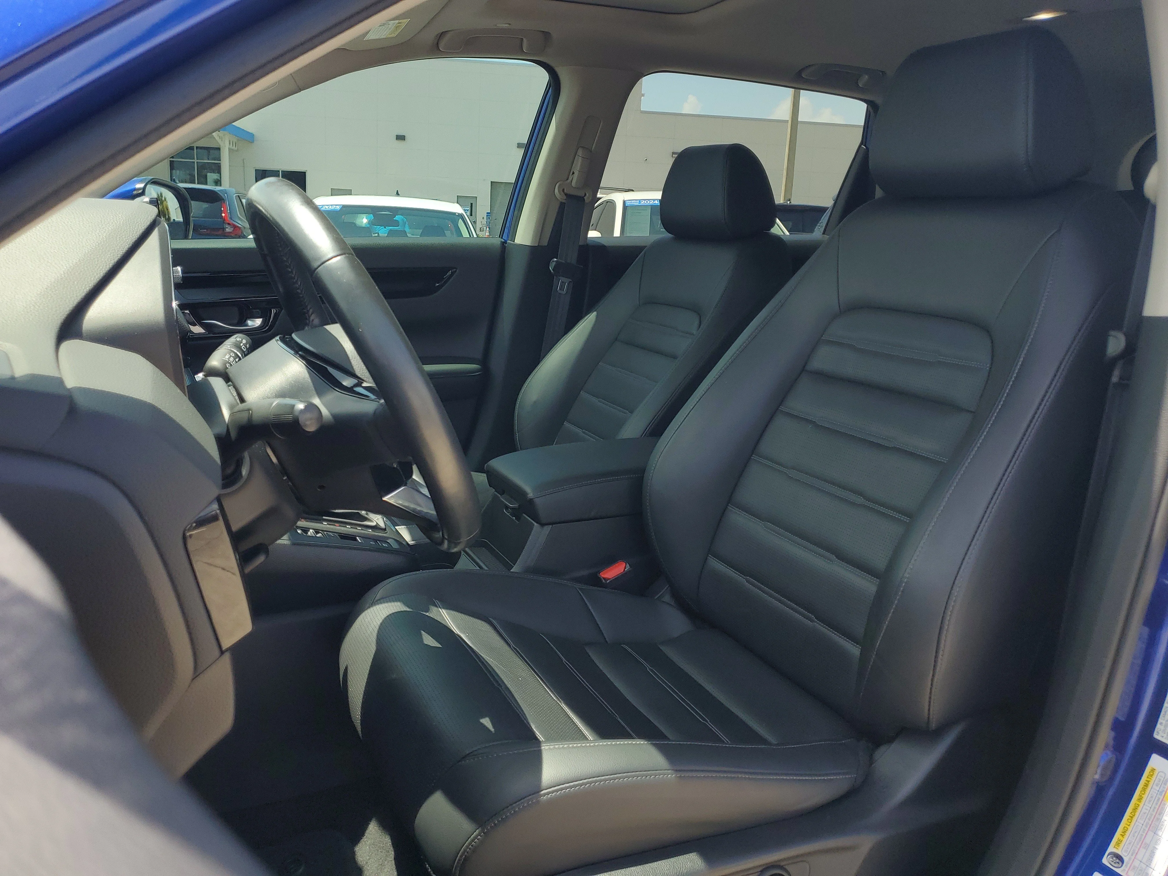 Used 2024 Sparkle Silver Honda EX-L image 18