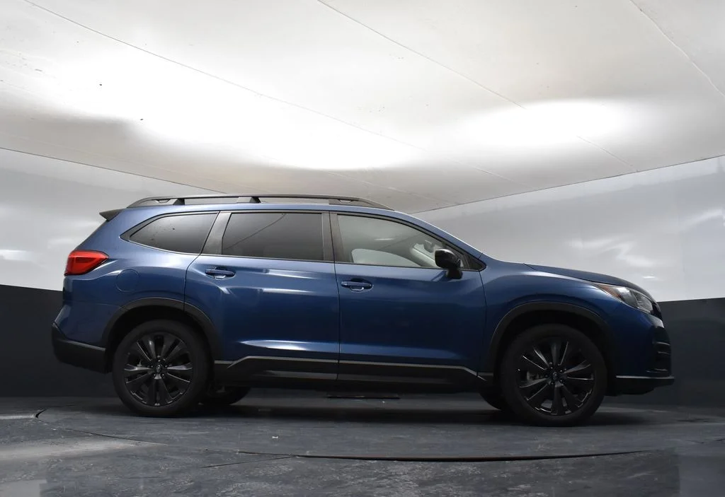 Used 2022 Blue Subaru Onyx Edition image 11