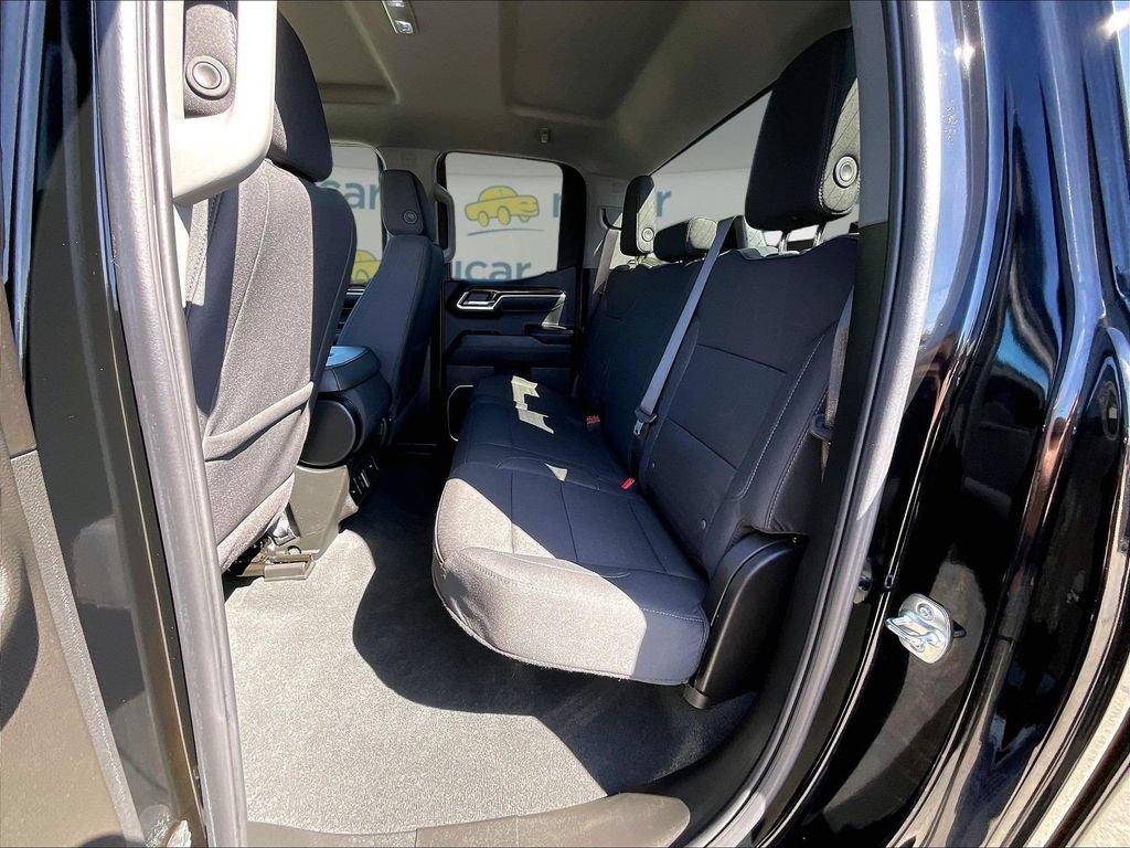 Used 2025 Onyx Black GMC Elevation image 15