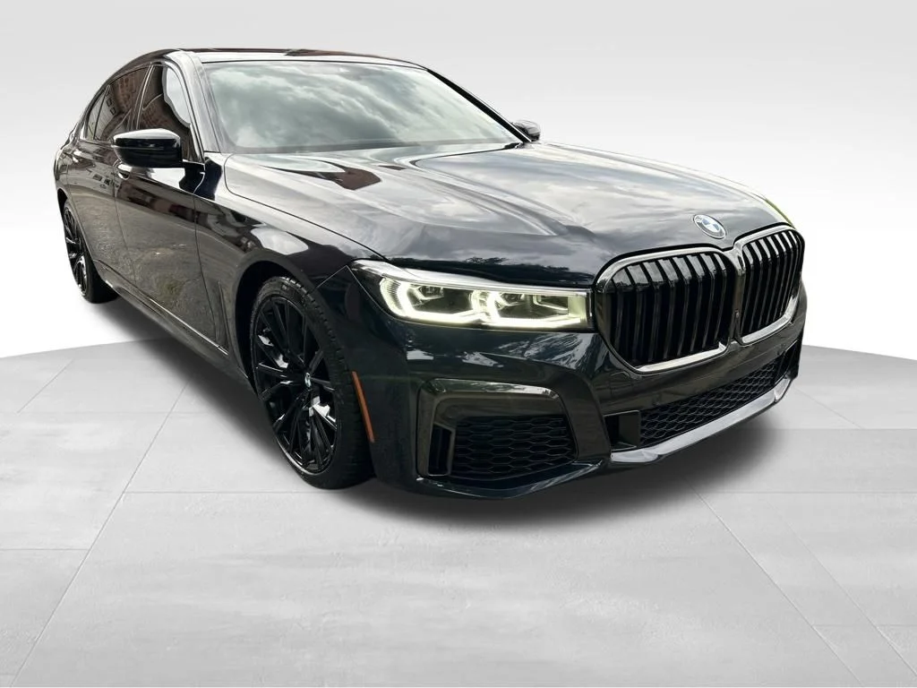Used 2021 Black BMW 740i image 8