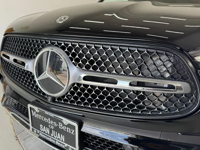 New 2026 Black Mercedes-Benz GLC 300 image 46