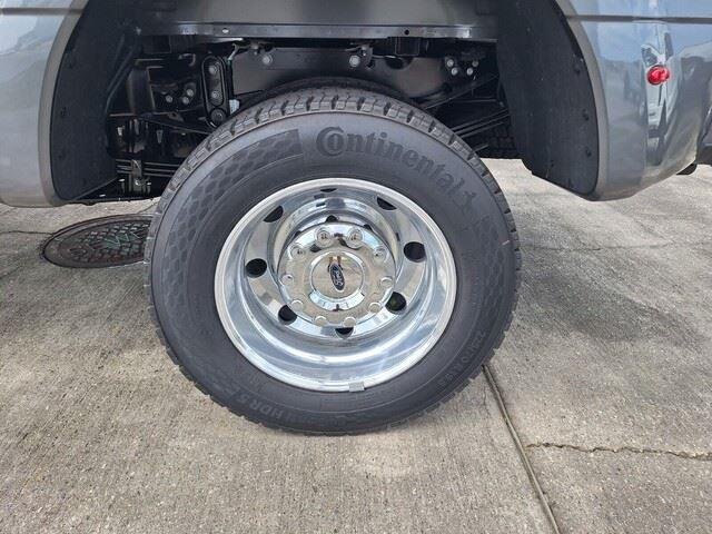 New 2026 Carbonized Gray Metallic Ford F-450® Platinum® image 23