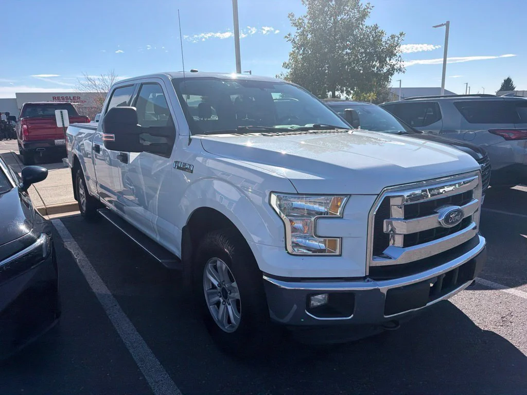 Used 2016 White Ford XLT image 3