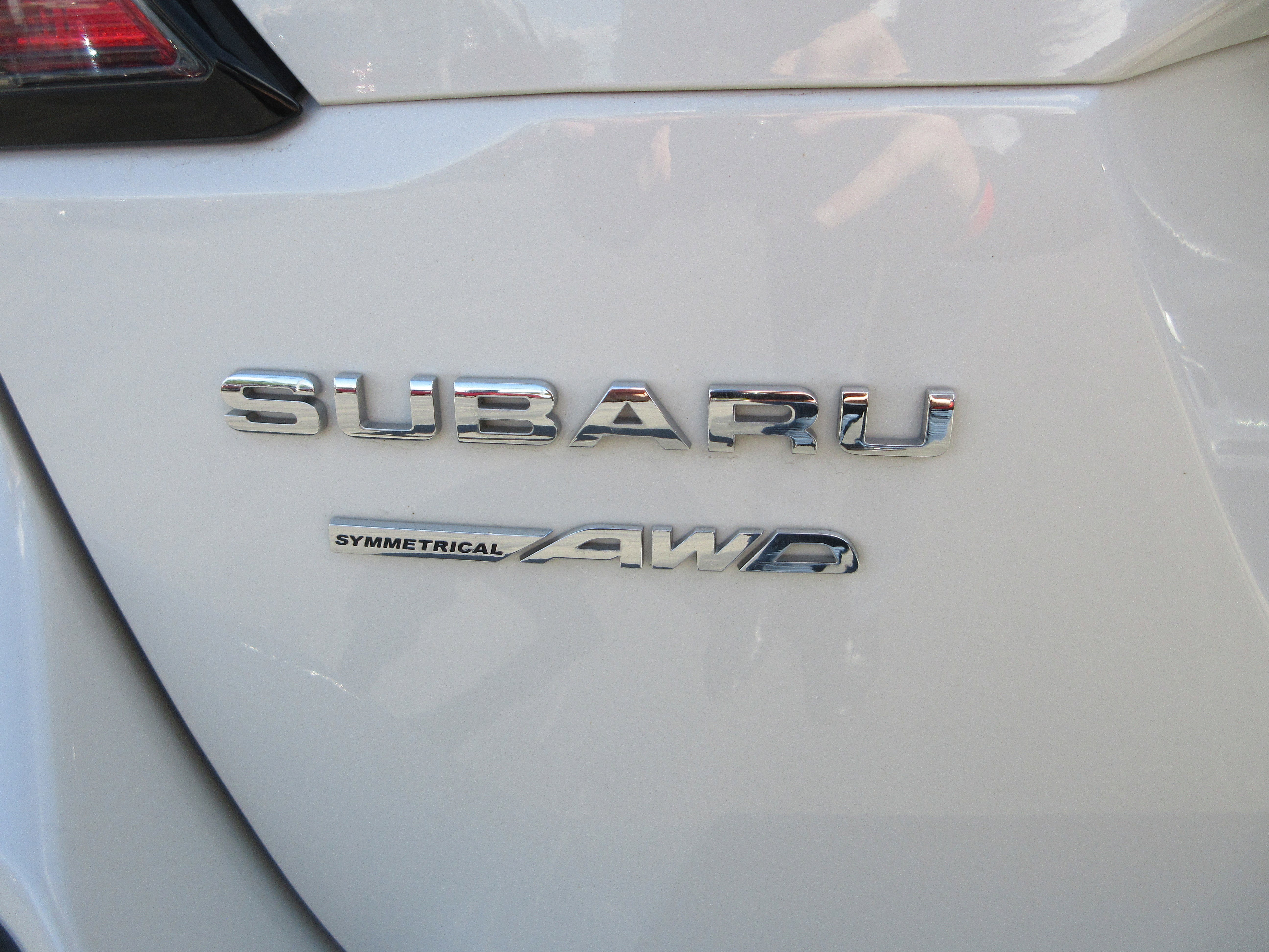 Used 2023 Crystal White Pearl Subaru Limited XT image 8