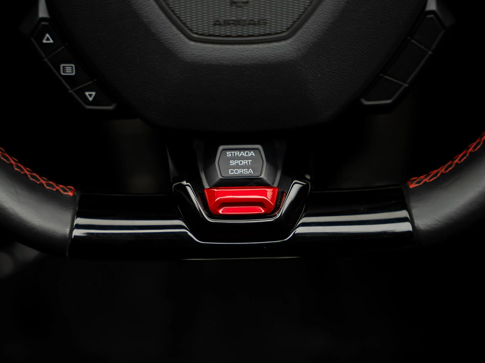 Used 2020 Red Lamborghini Base image 40