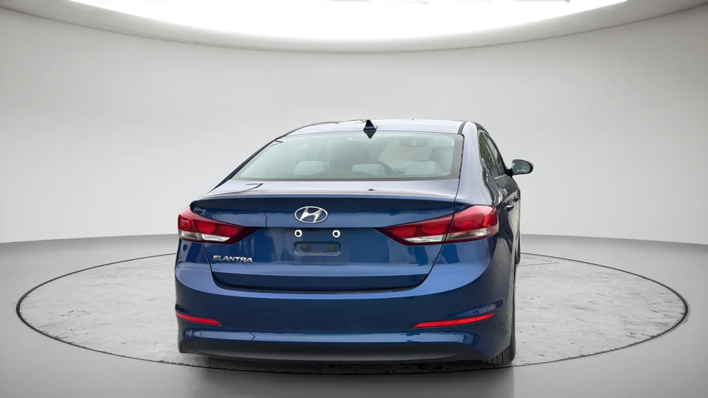 Used 2018 Blue Hyundai SEL image 7